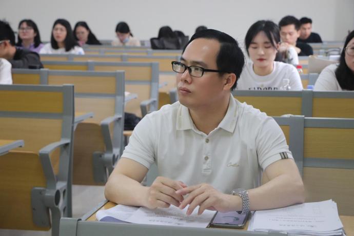 免费观看已满十八岁电视剧动漫版
